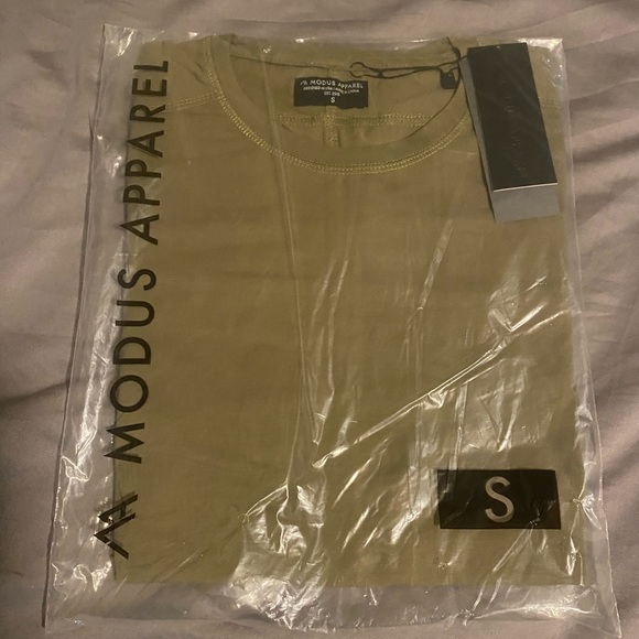 🔥HOT BUY! New long sleeve active top olive green color. More colors in closet. - Picture 2 of 10